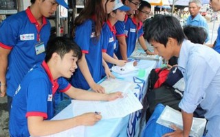 13.000 tình nguyện viên Hà Nội hỗ trợ thí sinh 