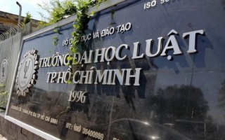 ĐH Luật TPHCM khẳng định đình chỉ học 1 năm nữ sinh viên là đúng