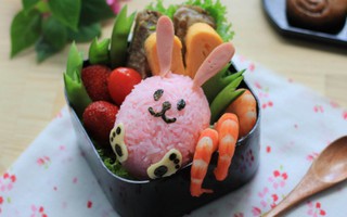 Làm cơm bento Thỏ Ngọc cho mùa trung thu