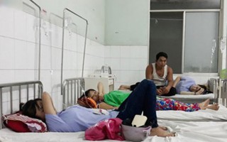 Gần 100 công nhân Công ty Pungkook nhập viện vì ngộ độc