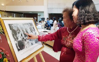 Hơn 80 hiện vật quý về Bác Hồ được trao tặng Bảo tàng Hồ Chí Minh