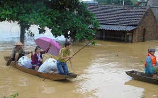 10 người chết, 1 người mất tích vì mưa lũ miền Trung
