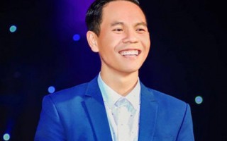 MC rất đắt sô đám cưới Việt Hồ làm minishow đầu tiên