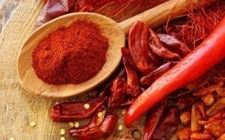 Làm gì khi ăn phải ớt bột nhiễm độc tố gây ung thư?