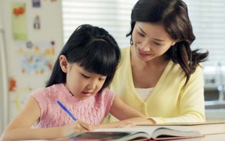 Cha mẹ giúp con hết sợ bài tập về nhà