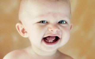 Những điều bố mẹ cần biết khi trẻ mọc răng