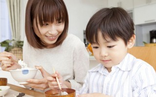 4 cách dạy trẻ tư duy sớm của mẹ Nhật