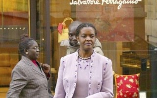Đệ nhất phu nhân Zimbabwe: Từ người bán gà tới vợ Tổng thống