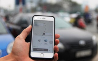 Cạnh tranh về công nghệ, giá cước taxi giảm gần một nửa