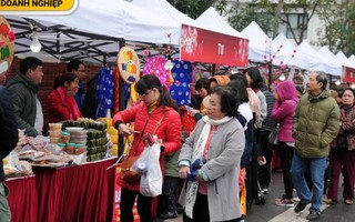 Cư dân háo hức chờ đón Hội chợ Xuân Vinhomes 2017