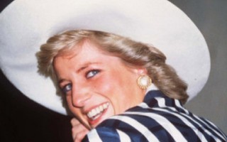 Những khoảnh khắc bất tử của Công nương Diana