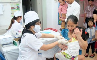 Thêm 3.500 liều vaccine dịch vụ 5 trong 1 Pentaxim