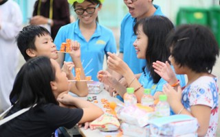 500 trẻ em cơ nhỡ vui chơi thỏa thích ở ngày hội “Trung thu cho em"