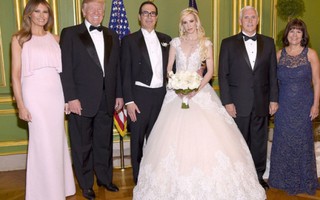  Gu thời trang quý phái của Đệ nhất phu nhân Melania Trump