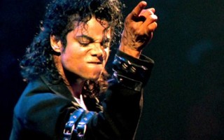 Danh vọng, sự cô đơn và cái chết của Michael Jackson