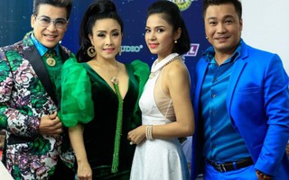 Kiều Oanh, Việt Trinh gợi cảm và 'chiêu trò' trên sân khấu hài