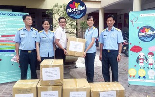 Hội Phụ nữ Bộ Tham mưu Quân chủng Phòng không - Không quân ủng hộ Mottainai 6 thùng đồ