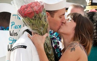 Lính hải quân 'thiệt thòi' trong đời sống hôn nhân