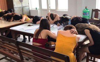 Đà Nẵng: 13 cô gái trẻ ‘phê’ ma tuý trong quán karaoke lúc nửa đêm