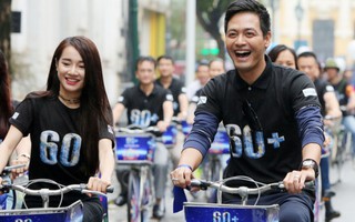 Nhã Phương, Phan Anh, Tùng Dương đạp xe với nghìn bạn trẻ