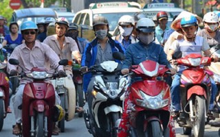 Hà Nội cấm xe máy: Người dân vào nội đô bằng cách nào?