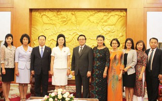 Trưởng Ban Đối ngoại Trung ương tiếp Đoàn đại biểu Hội Phụ nữ XHCN Triều Tiên
