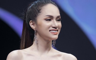 Hoa hậu Hương Giang lạnh lùng quyến rũ làm vedette 