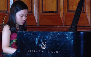 Tài năng trẻ Trương Thị Ngân Hà tham gia Hòa nhạc Giáo dục 