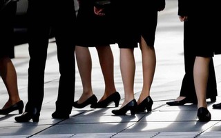 Lan nhanh phong trào #KuToo phản đối giày cao gót của phụ nữ Nhật Bản