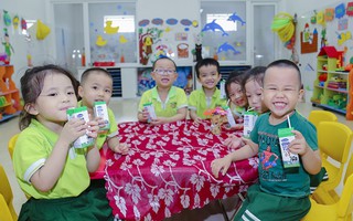 Hàng nghìn phụ huynh và trẻ em tham gia Ngày hội Sữa học đường tại Đà Nẵng