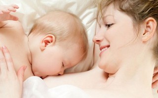 Giải đáp 5 thắc mắc liên quan đến trẻ bú sữa mẹ