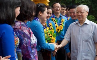Tổng Bí thư, Chủ tịch nước Nguyễn Phú Trọng gặp mặt cán bộ công đoàn tiêu biểu