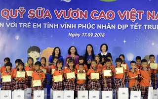 Quỹ sữa Vươn cao Việt Nam trao 66.000 ly sữa cho trẻ em tỉnh Vĩnh Phúc