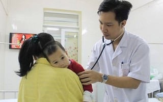 Hà Nội: Nhiều trẻ mắc bệnh sởi nhập viện do chưa tiêm chủng