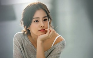 Kim Tae Hee chuộng trang điểm nhẹ nhàng, tinh tế