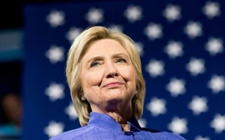 Bà Hillary được báo giới ‘thân Cộng hòa’ ủng hộ
