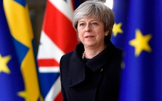 Tuần khó khăn nhất trong nhiệm kỳ làm thủ tướng Anh của bà Theresa May