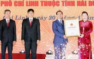 Chủ tịch Quốc hội Nguyễn Thị Kim Ngân dự lễ công bố Nghị quyết thành lập thành phố Chí Linh