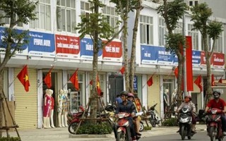 Dân mạng chê tuyến đường kiểu mẫu ở Hà Nội