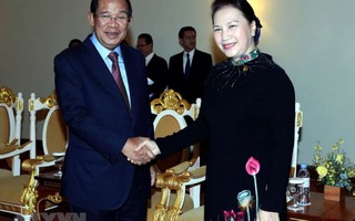 Chủ tịch Quốc hội Nguyễn Thị Kim Ngân hội kiến Thủ tướng Campuchia Hun Sen