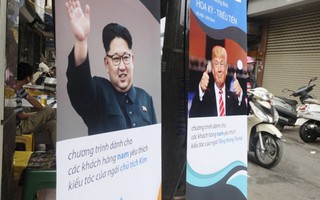 Trăm hoa đua nở dịch vụ 'ăn theo' Hội nghị thượng đỉnh Mỹ - Triều 