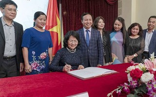 Phó Chủ tịch nước Đặng Thị Ngọc Thịnh dự Diễn đàn Phụ nữ Á-Âu lần thứ hai