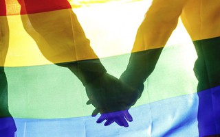 Phát hiện con đồng tính: Thay vì sốc, cha mẹ hãy thay đổi nhận thức của bản thân