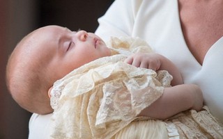 Những hình ảnh tuyệt đẹp trong Lễ rửa tội Hoàng tử bé nước Anh