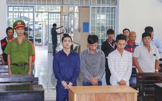 Vĩnh Long: 13 năm tù cho băng cướp 'nhí'