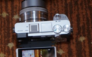 Sony trình làng dòng máy ảnh không gương lật α6400