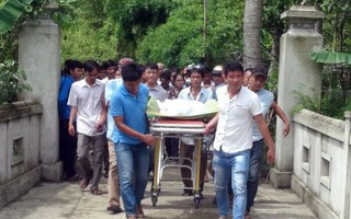 Hỗ trợ các gia đình nạn nhân trong vụ tai nạn xe rước dâu thảm khốc tại Quảng Nam