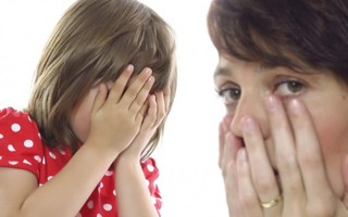 8 lỗi cha mẹ nên tránh để con không mắc tính xấu