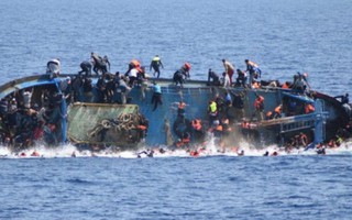 15 phụ nữ và trẻ em mất tích do chìm tàu ngoài khơi Libya