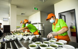 Thị trường suất ăn công nghiệp: Khan hiếm nguồn cung thực phẩm sạch